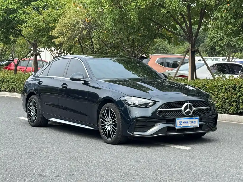 Mercedes-Benz C-Class — миниатюра 3
