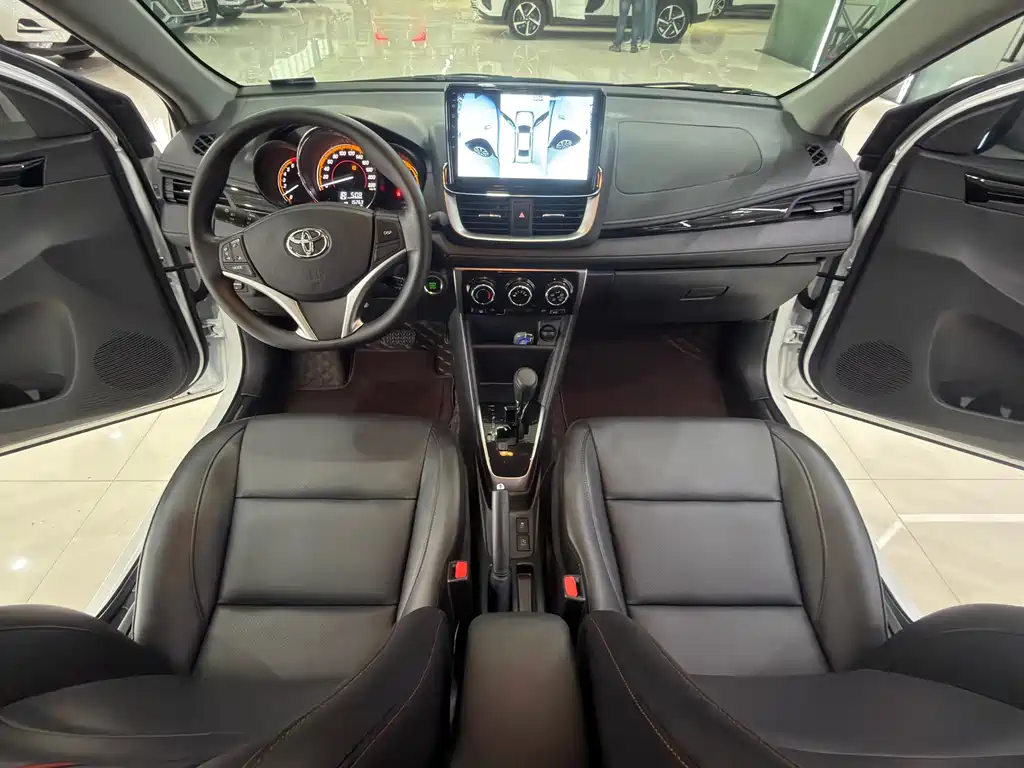 TOYOTA YARIS L ZHIXUAN