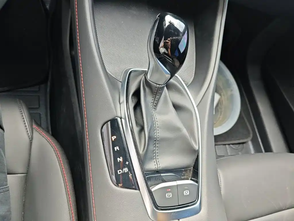 MG MG5 — миниатюра 14