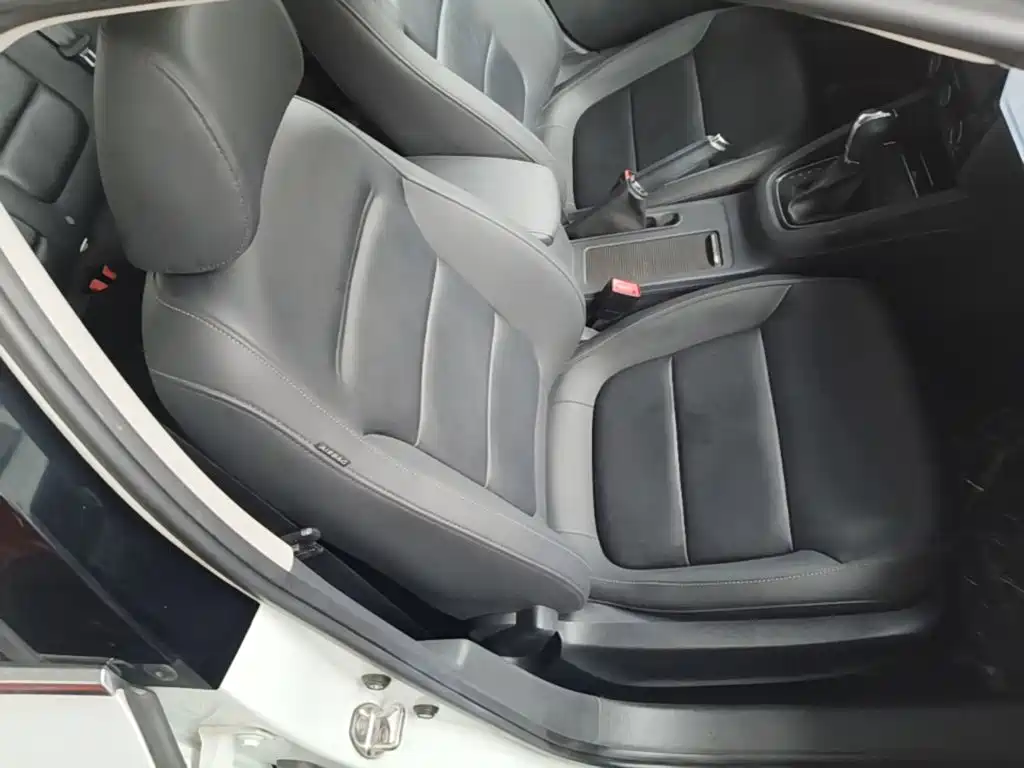 Volkswagen Sagitar — миниатюра 25