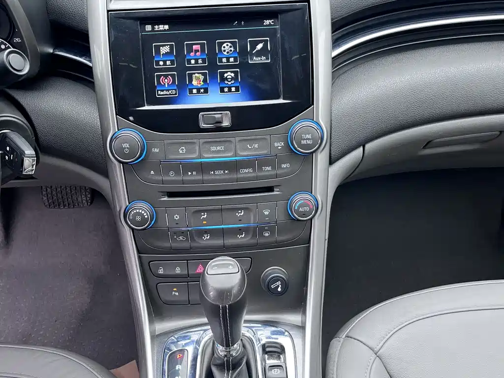 Chevrolet Malibu — миниатюра 11