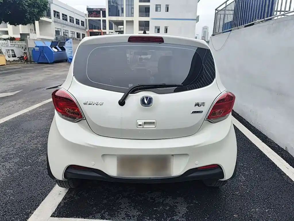 Changan BenBen — миниатюра 6