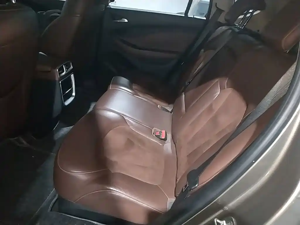 Buick Envision Plus — миниатюра 17