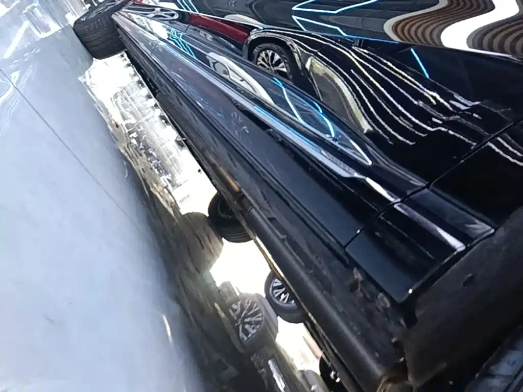 Hongqi Hongqi HQ9 PHEV — миниатюра 22