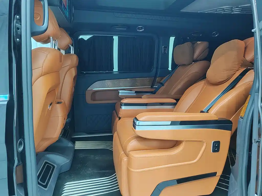 MERCEDES-BENZ V CLASS