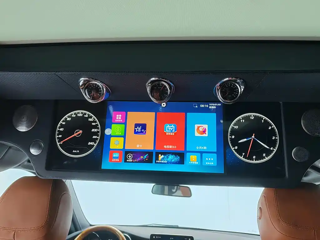 MERCEDES-BENZ V CLASS