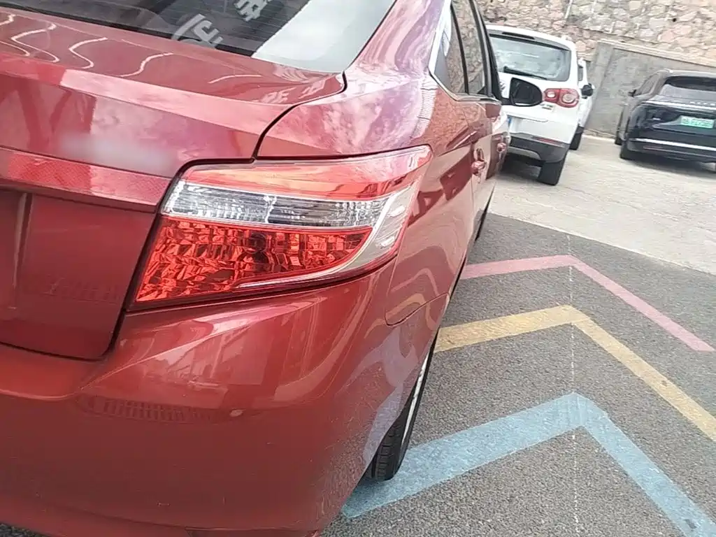 Toyota Vios — миниатюра 8