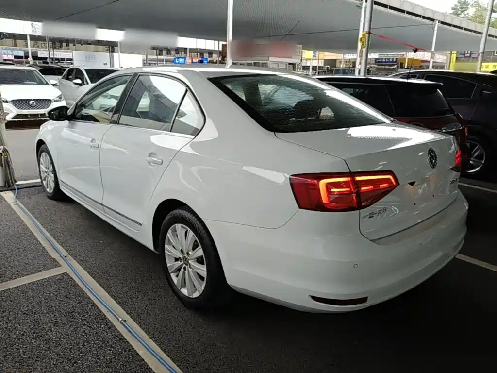 Volkswagen Sagitar — миниатюра 5