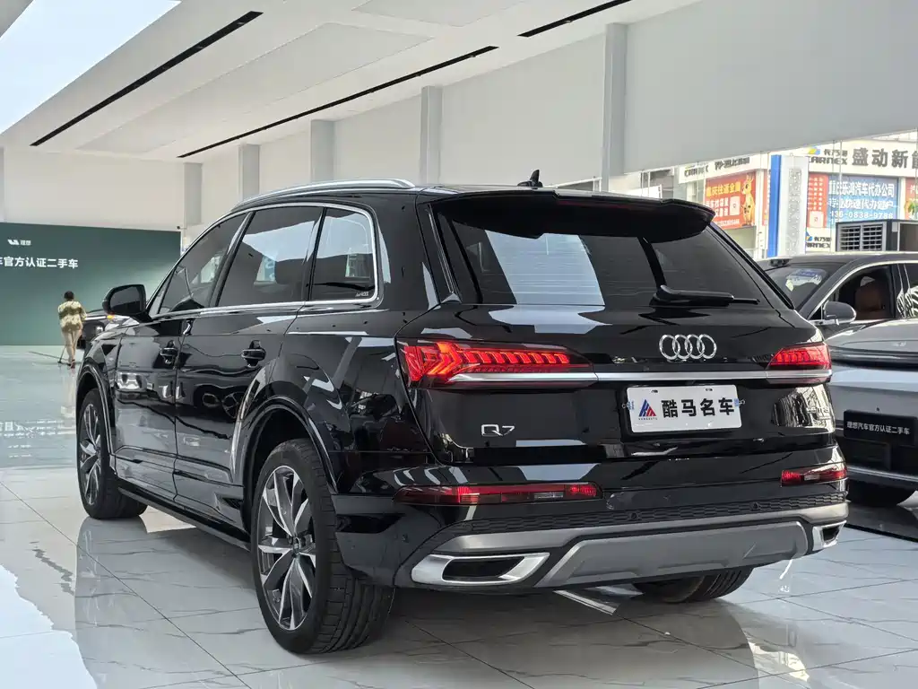 Audi Q7 — миниатюра 15