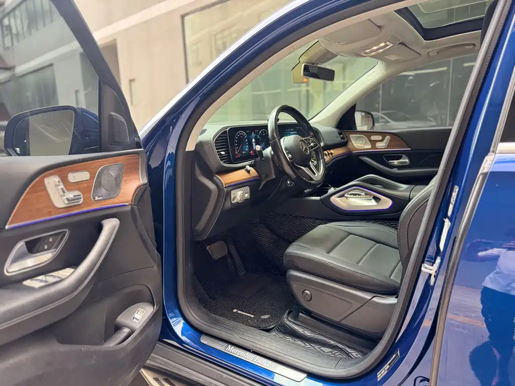 Mercedes-Benz GLE (Import) — миниатюра 6