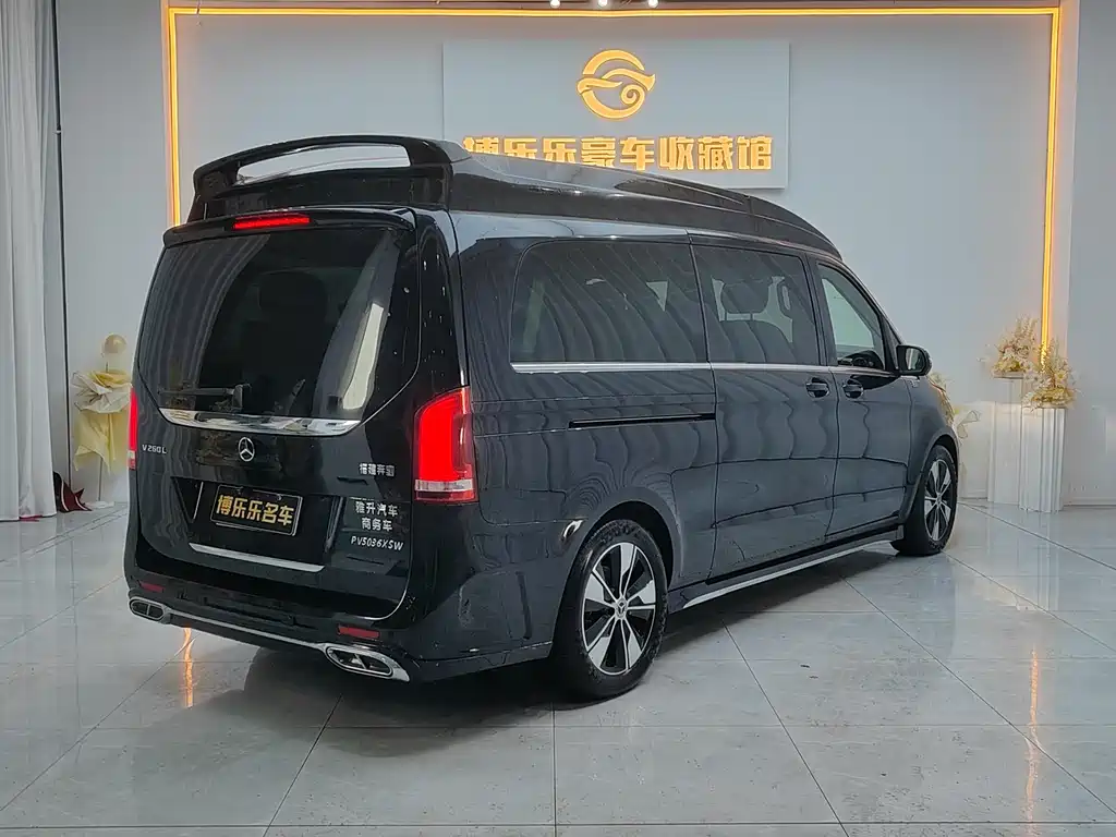 MERCEDES-BENZ V CLASS