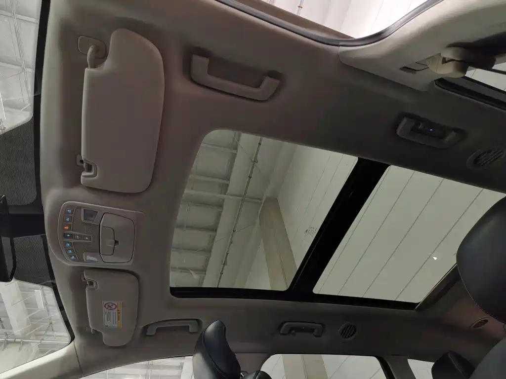 Ford Edge — миниатюра 14