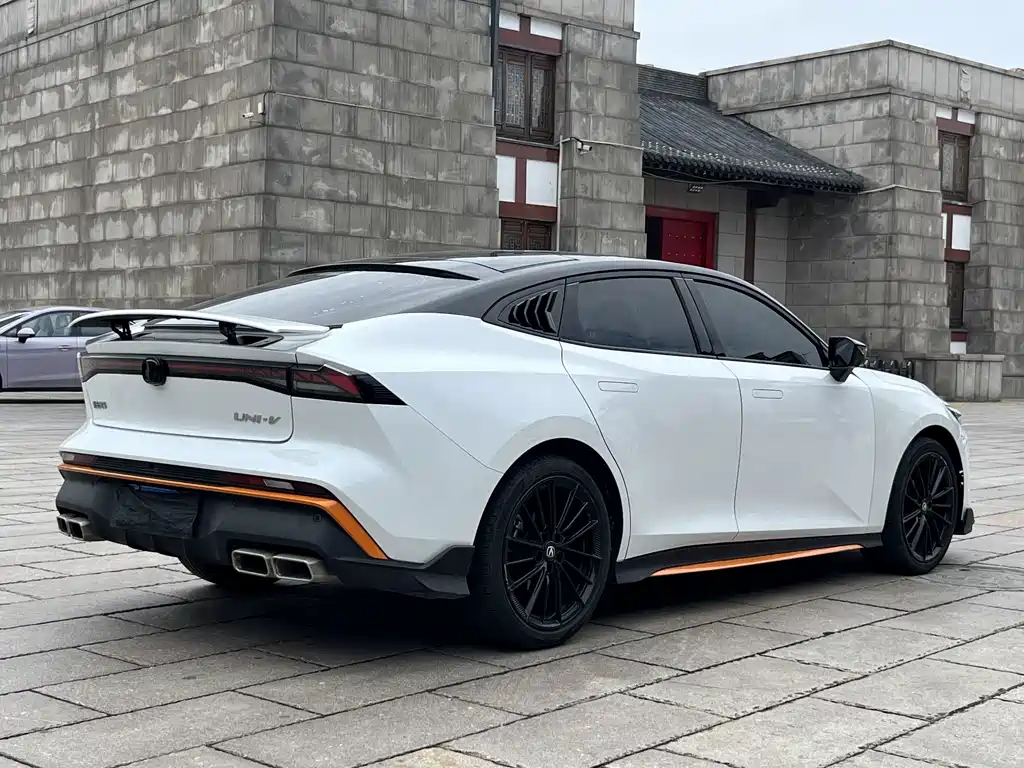 Changan UNI-V — миниатюра 5
