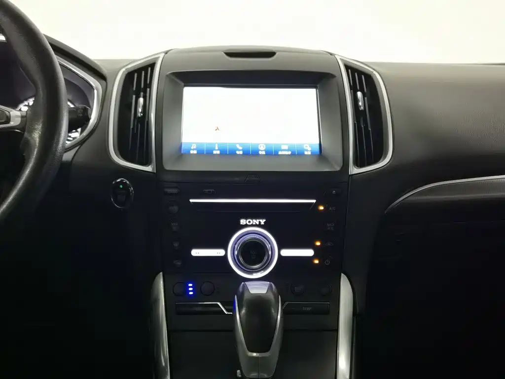 Ford Edge — миниатюра 12