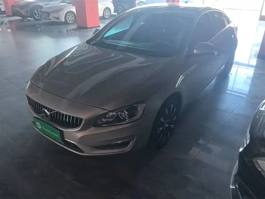 Volvo S60 2019
