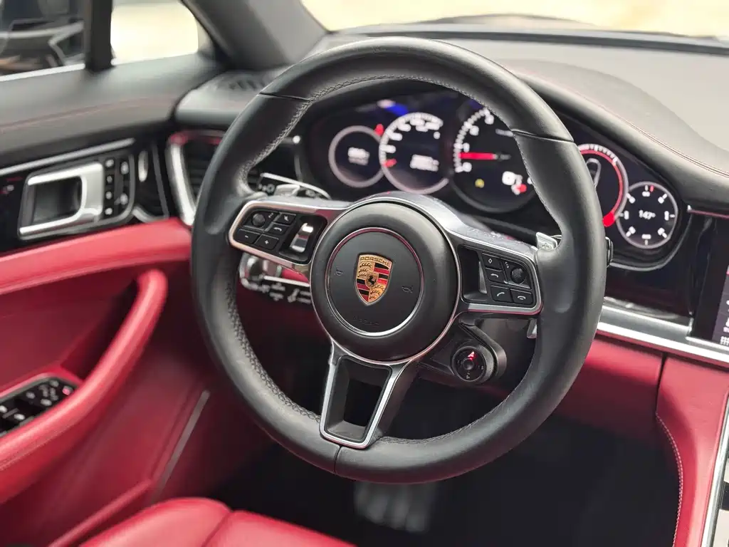 Porsche Panamera — миниатюра 10