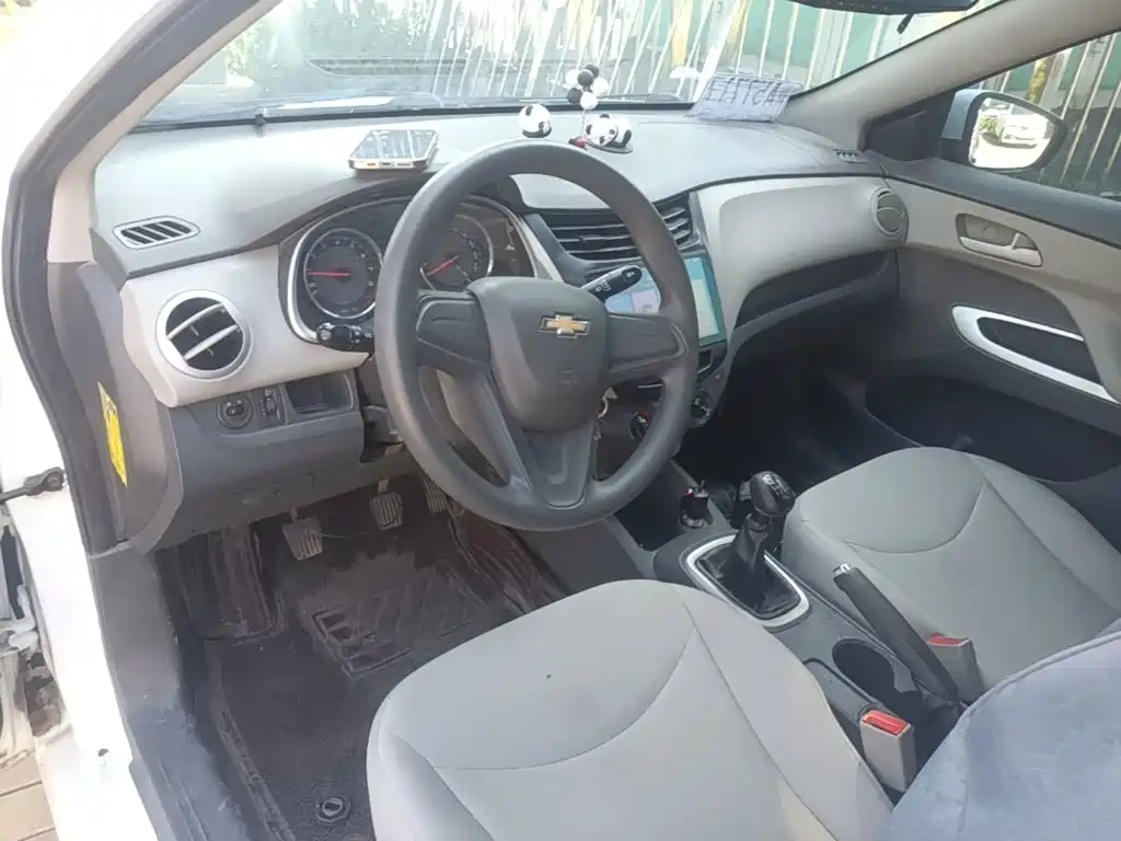 Chevrolet Sail — миниатюра 15