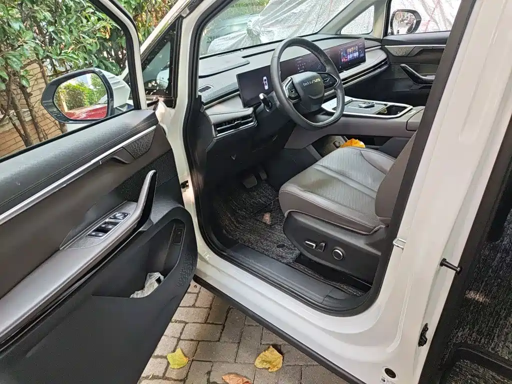 MAXUS G70 — миниатюра 13
