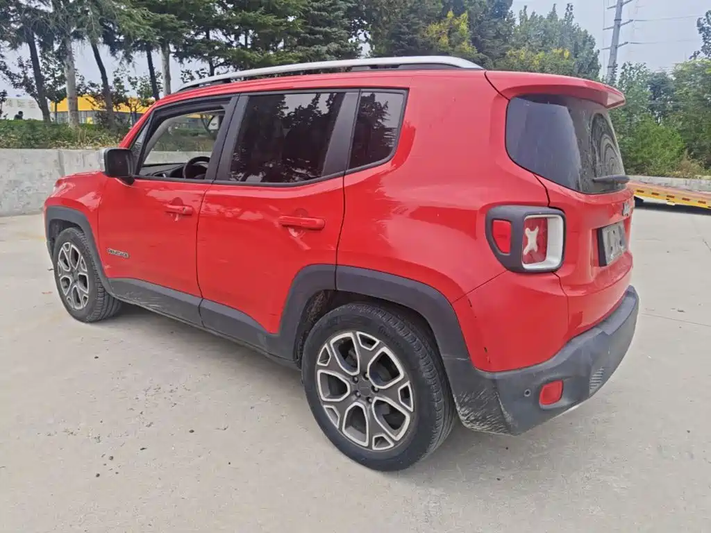 Jeep Renegade — миниатюра 5