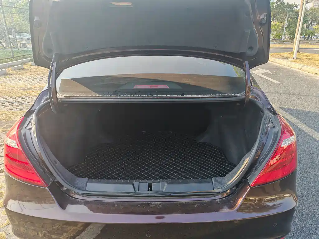 GEELY AUTOMOBILE EMGRAND