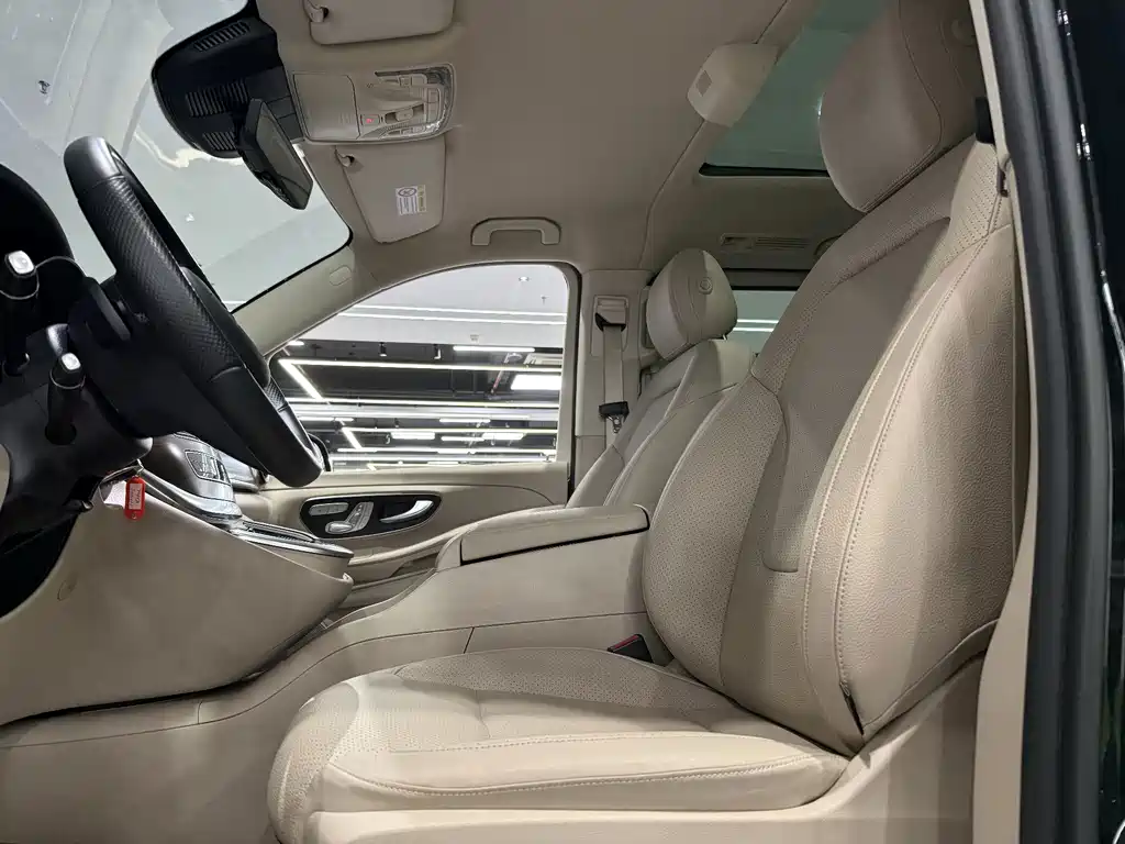 Mercedes-Benz V-Class — миниатюра 10