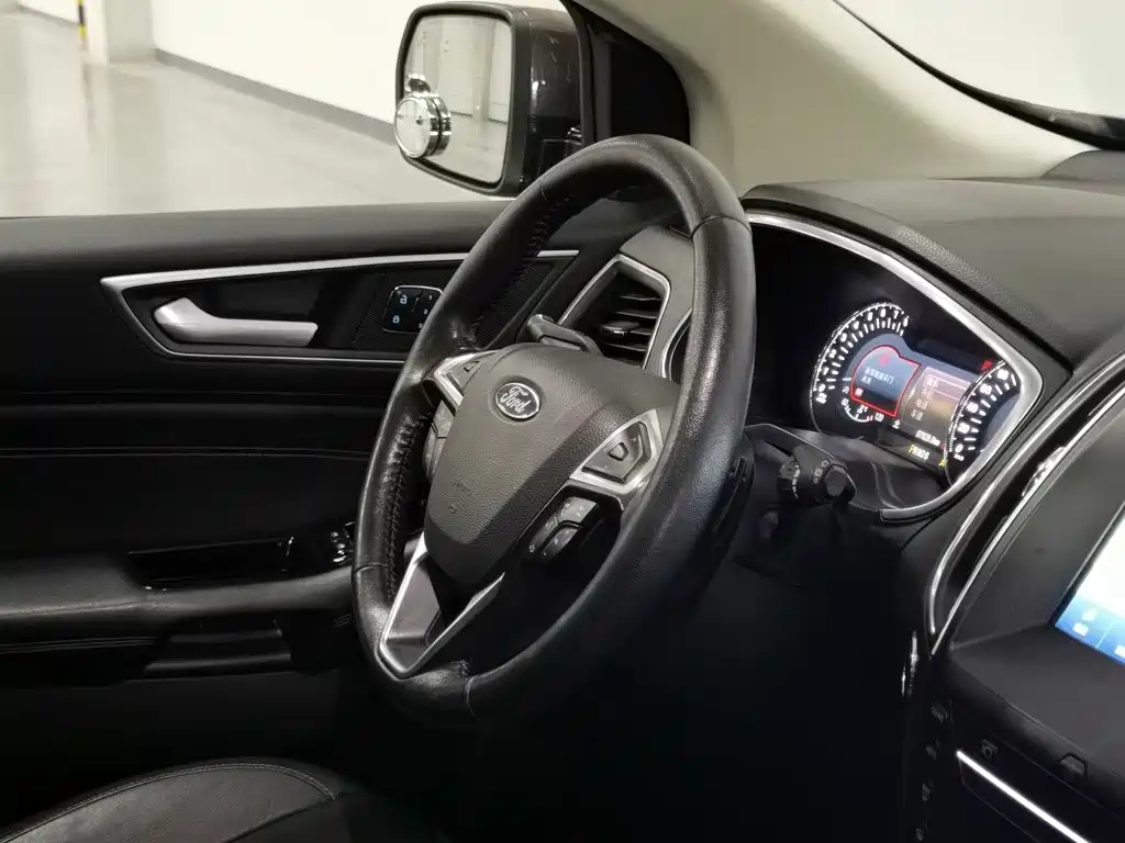 Ford Edge — миниатюра 22