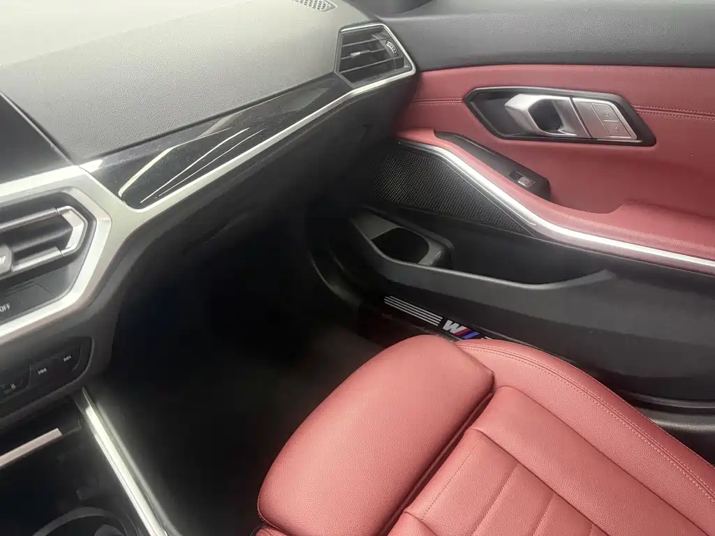 BMW 3 Series — миниатюра 8