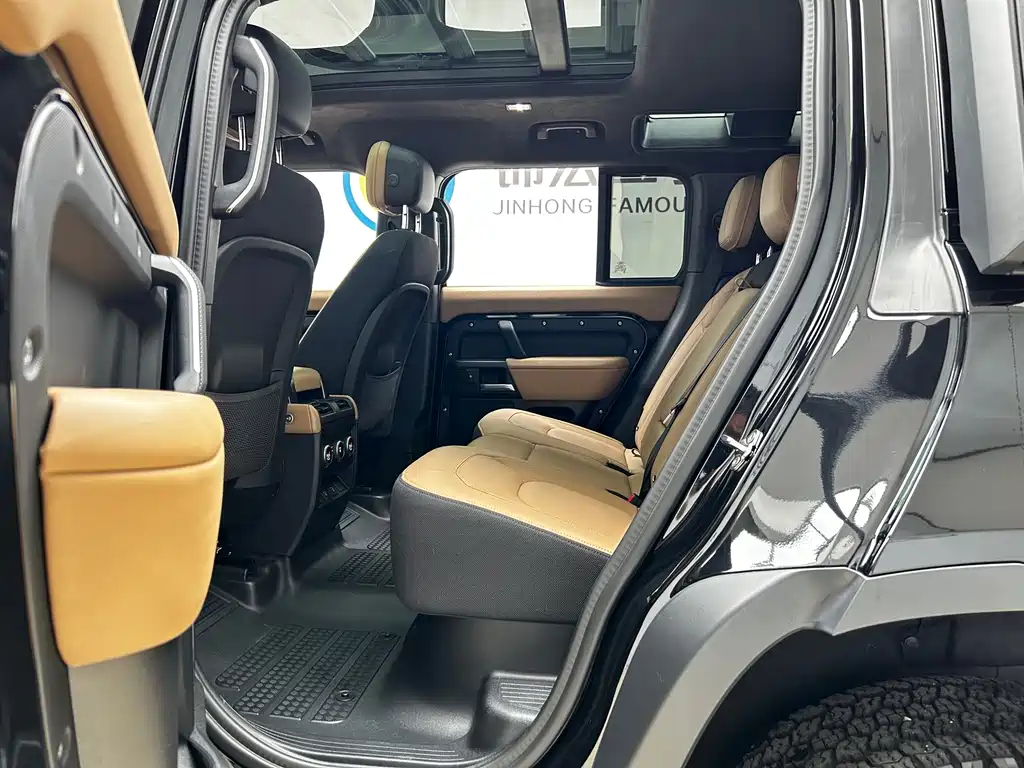 Land Rover Defender — миниатюра 14