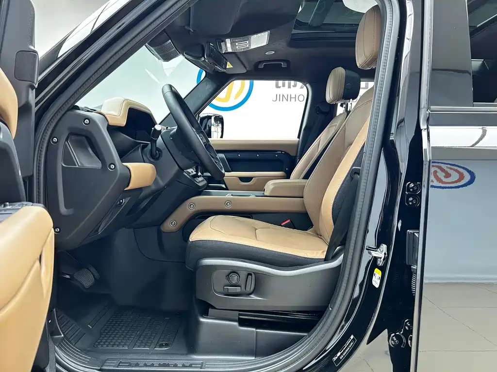 Land Rover Defender — миниатюра 9