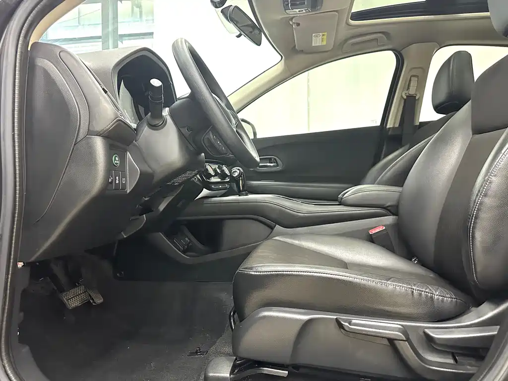 Honda Vezel 2022 1.5L CVT