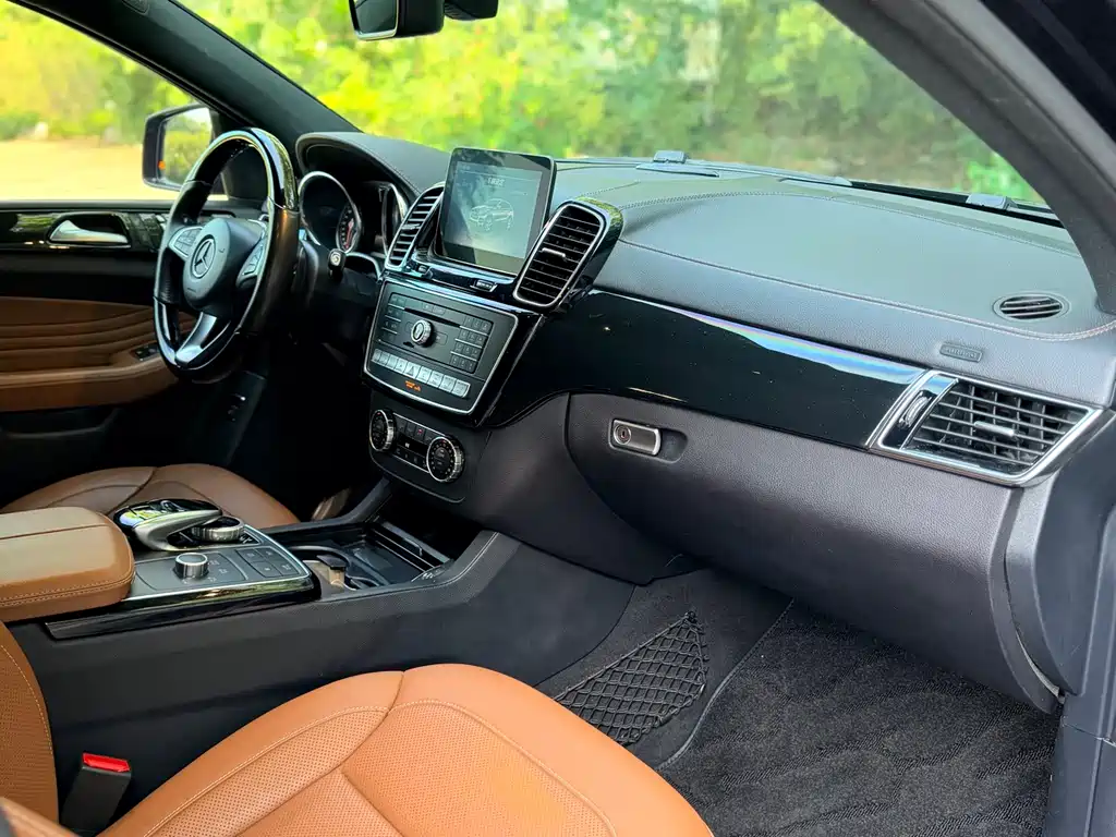 Mercedes-Benz GLE Coupe GLE 500 4MATIC Coupe SUV, фото 16