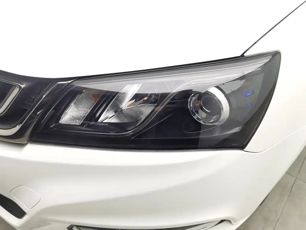 Geely Emgrand — миниатюра 7