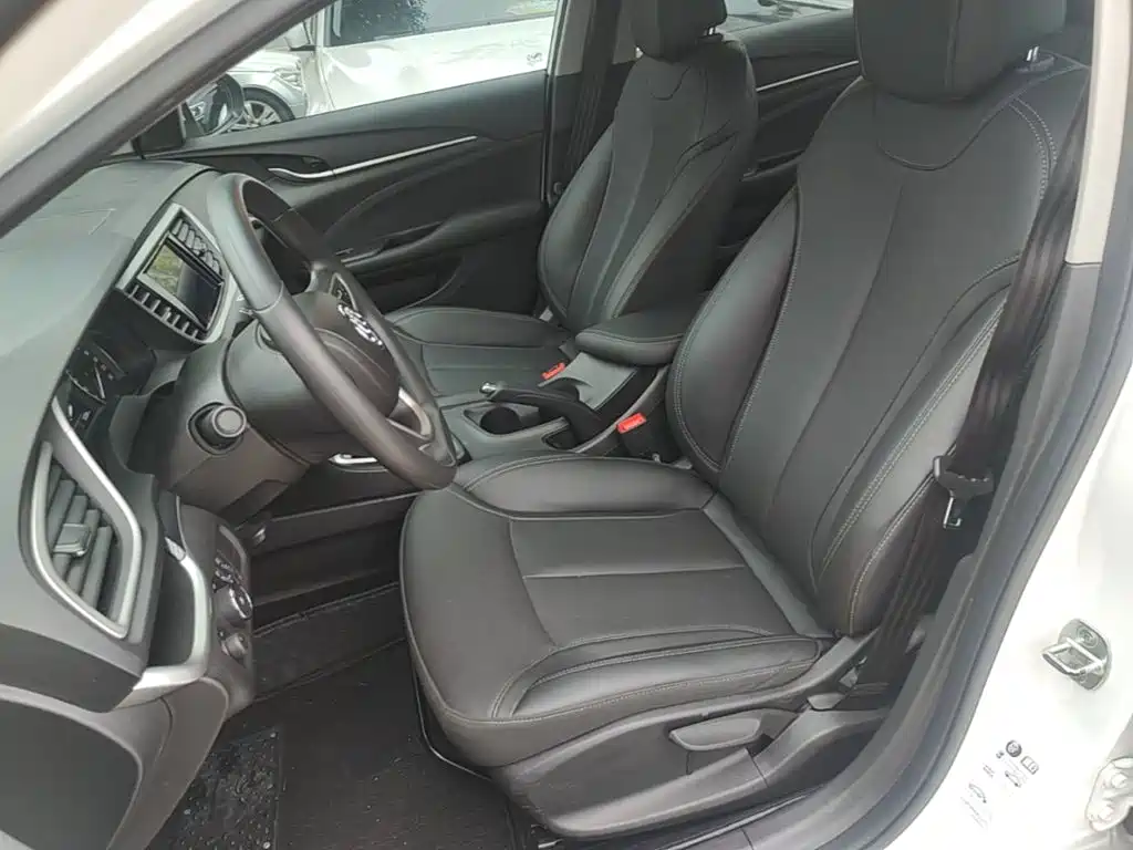 Buick Excelle — миниатюра 15