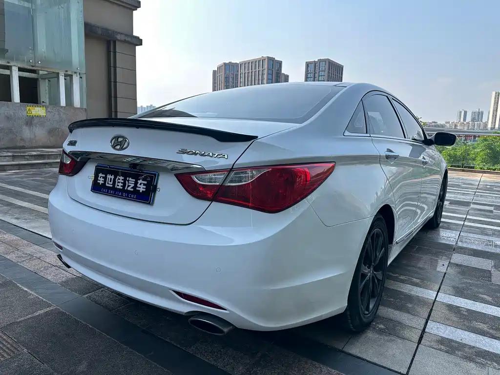 Hyundai Sonata — миниатюра 6