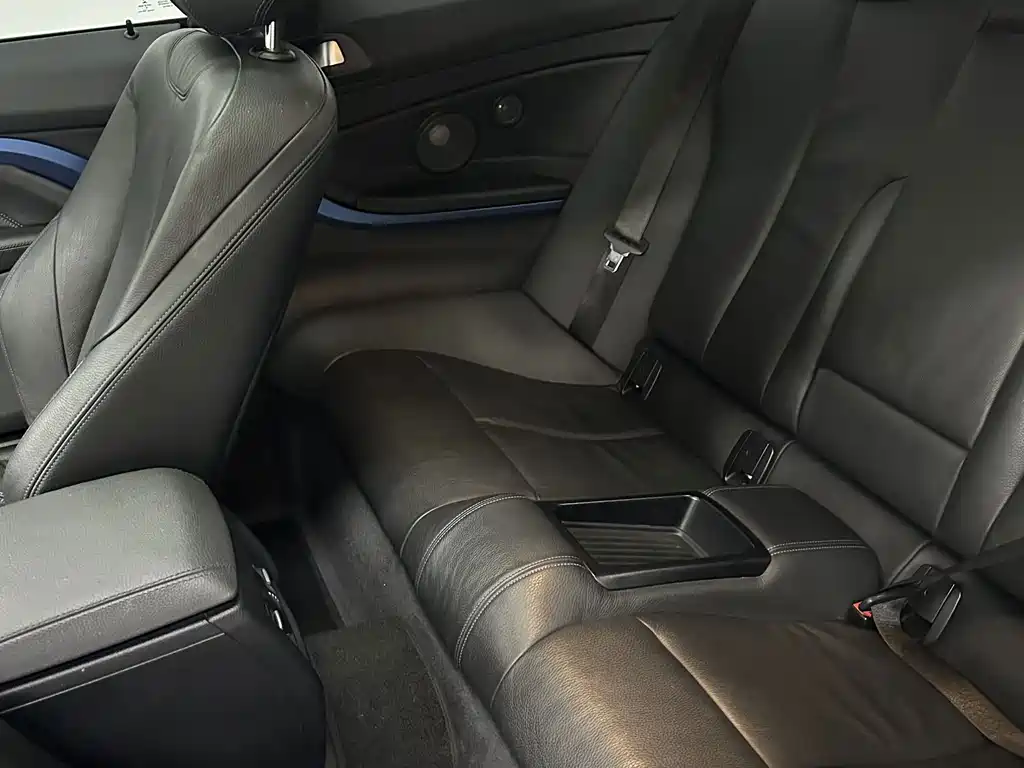 BMW 4 Series — миниатюра 13