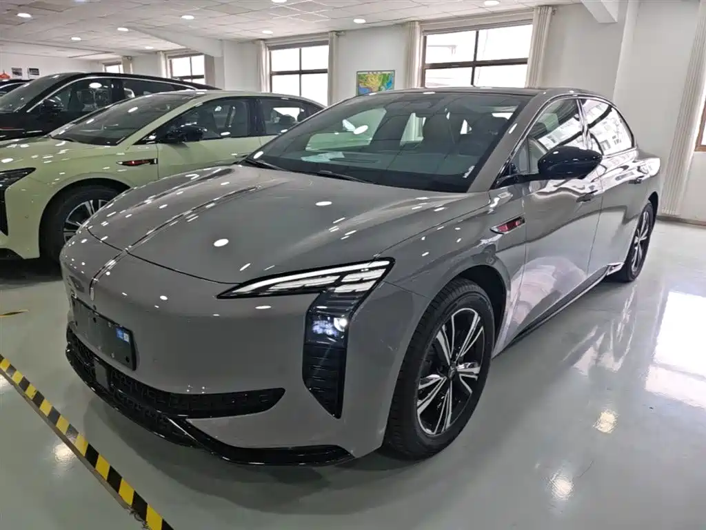 Hongqi Hongqi EH7 2025