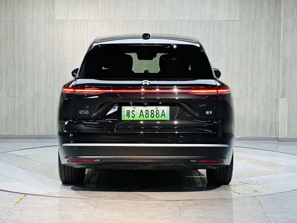 NIO ES8 2024 100kWh
