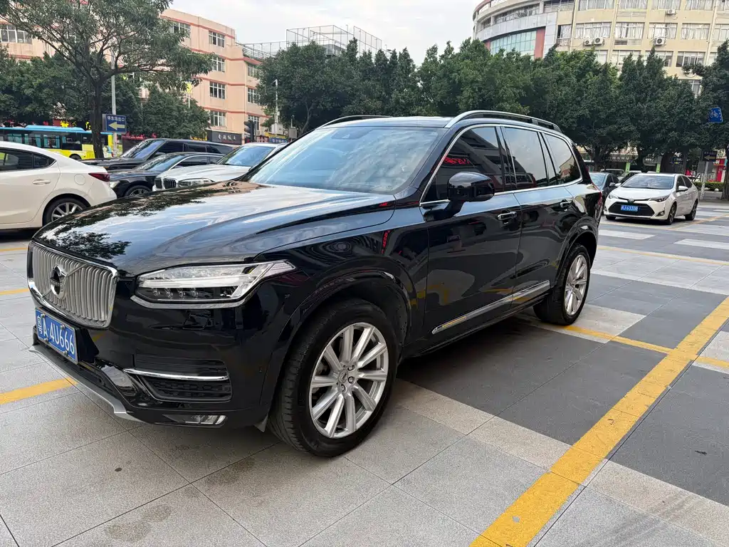 Volvo XC90 2018