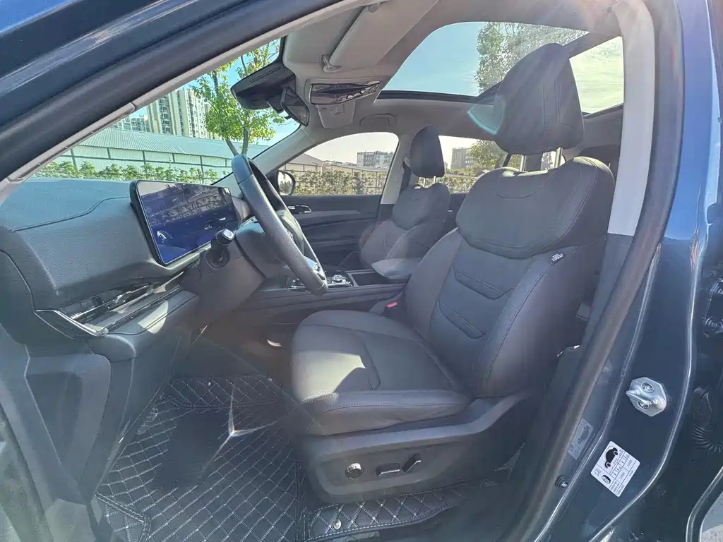 Ford Equator Sport — миниатюра 5
