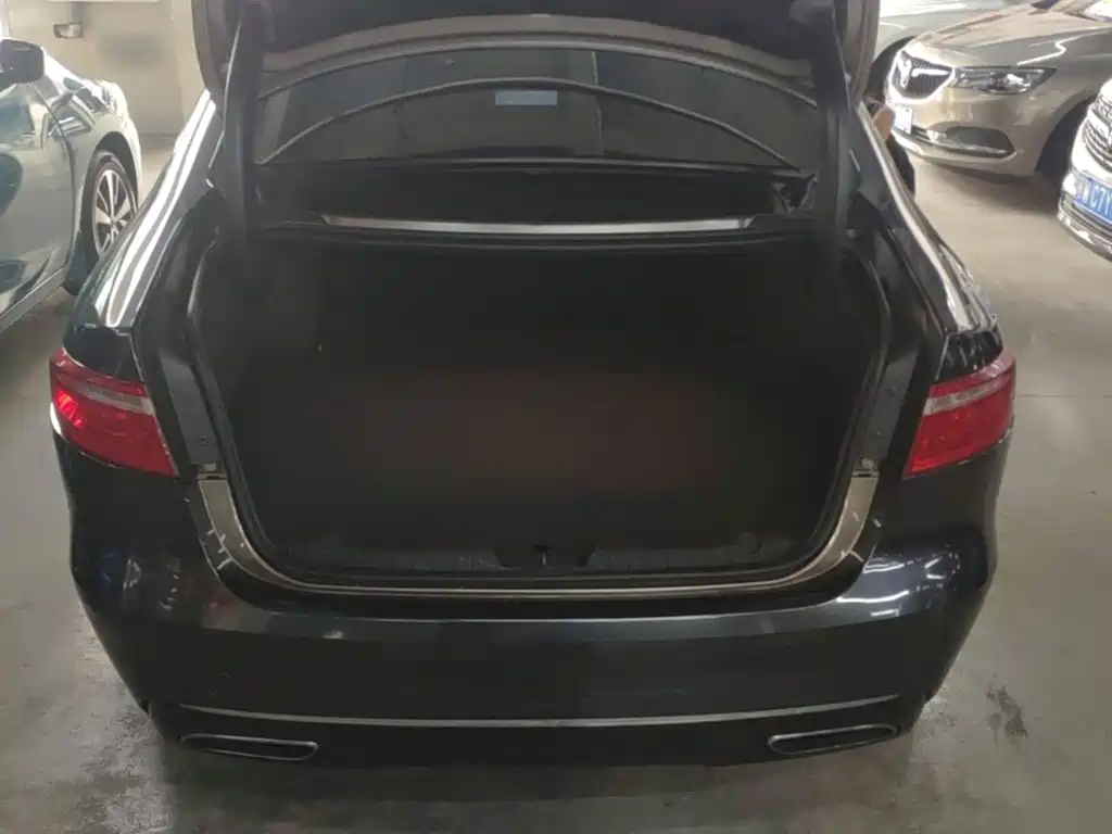 Jaguar XFL — миниатюра 19