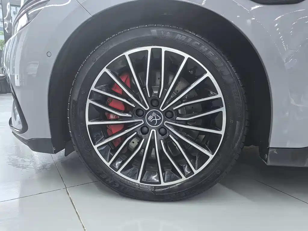 BYD Han 2025 EV Smart Drive 701KM Flagship