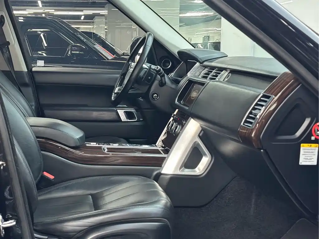 Land Rover Range Rover 2017 3.0 SC V6 Vogue Long Wheelbase