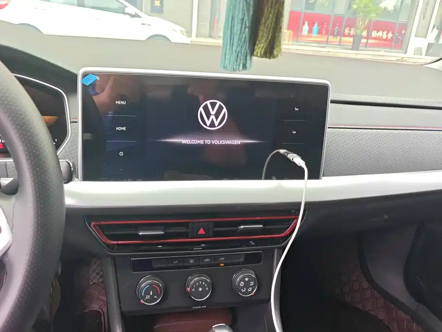 Volkswagen Lavida — миниатюра 13