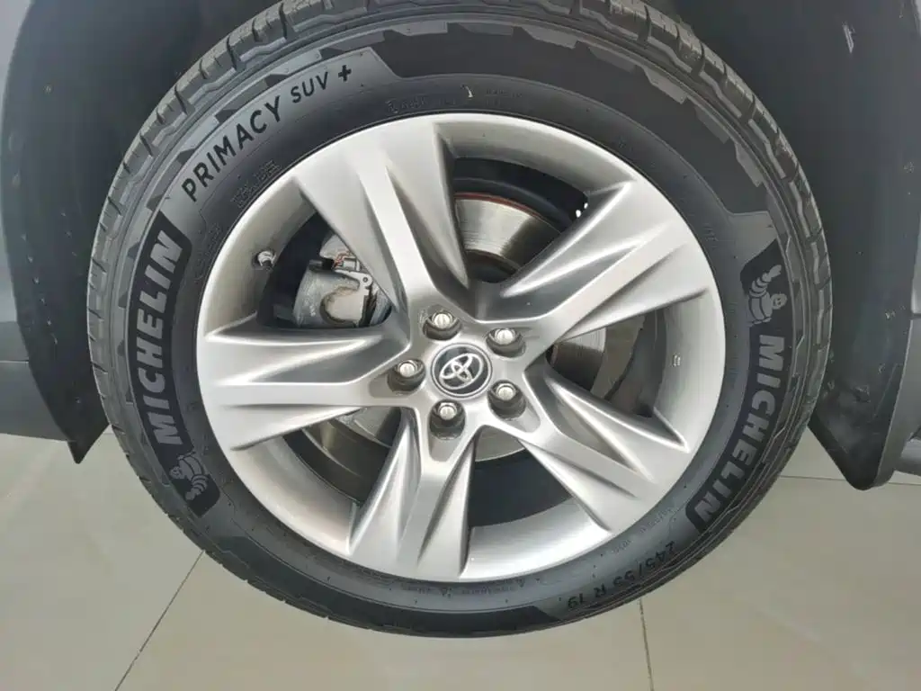 Toyota Highlander — миниатюра 23