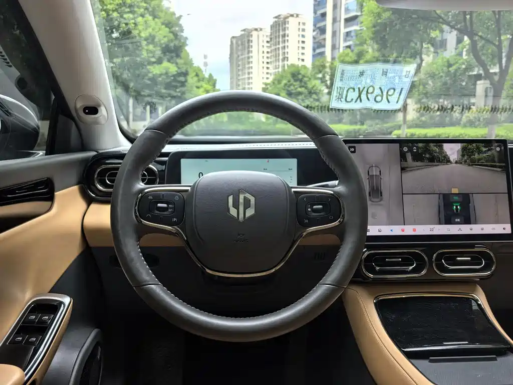 Leapmotor Leapmotor C01 — миниатюра 6