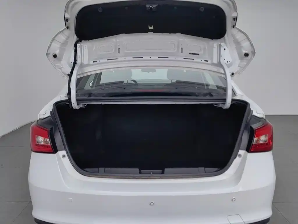 Chery Arrizo 5 — миниатюра 16