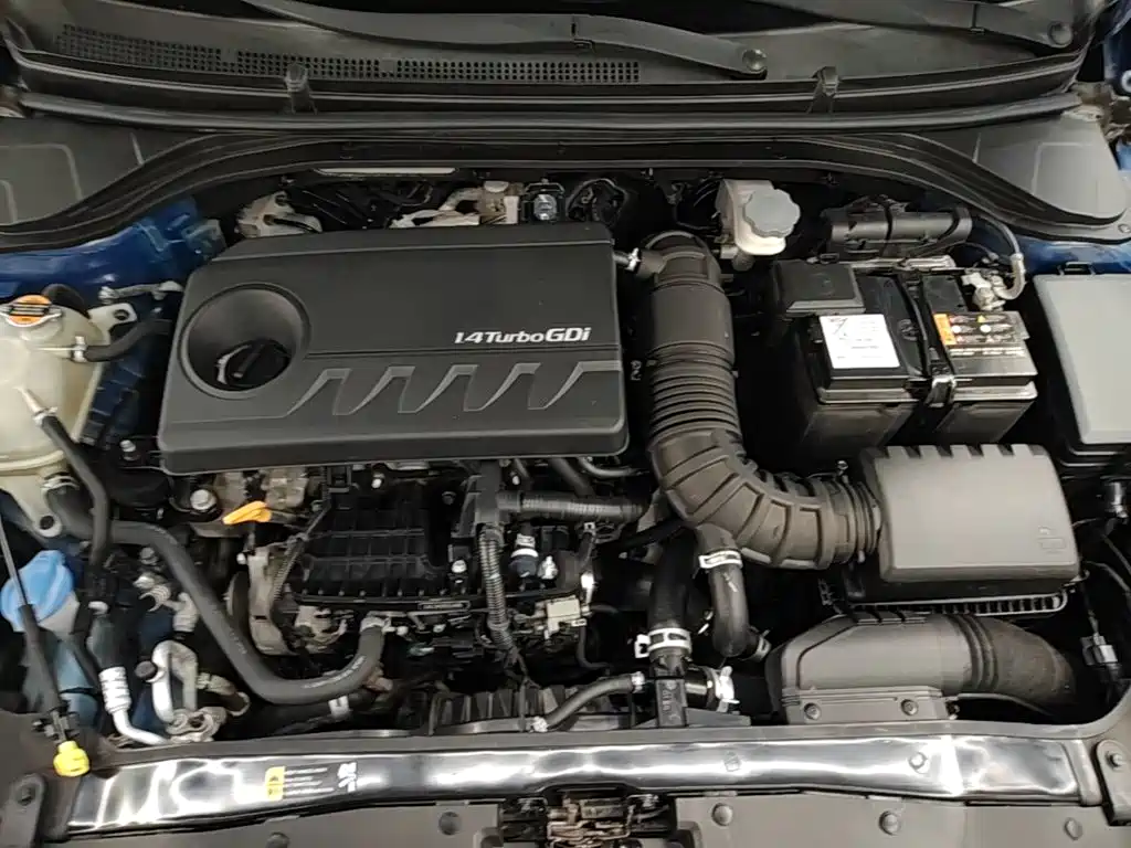 Hyundai Elantra — миниатюра 20