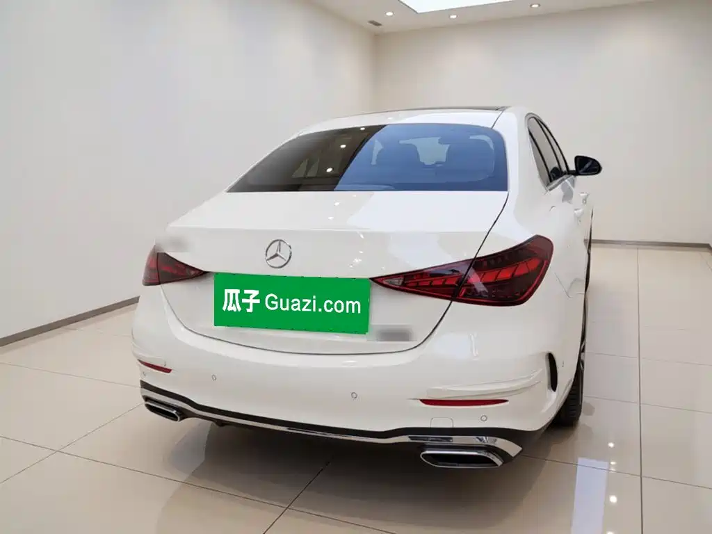 Mercedes-Benz C-Class — миниатюра 3