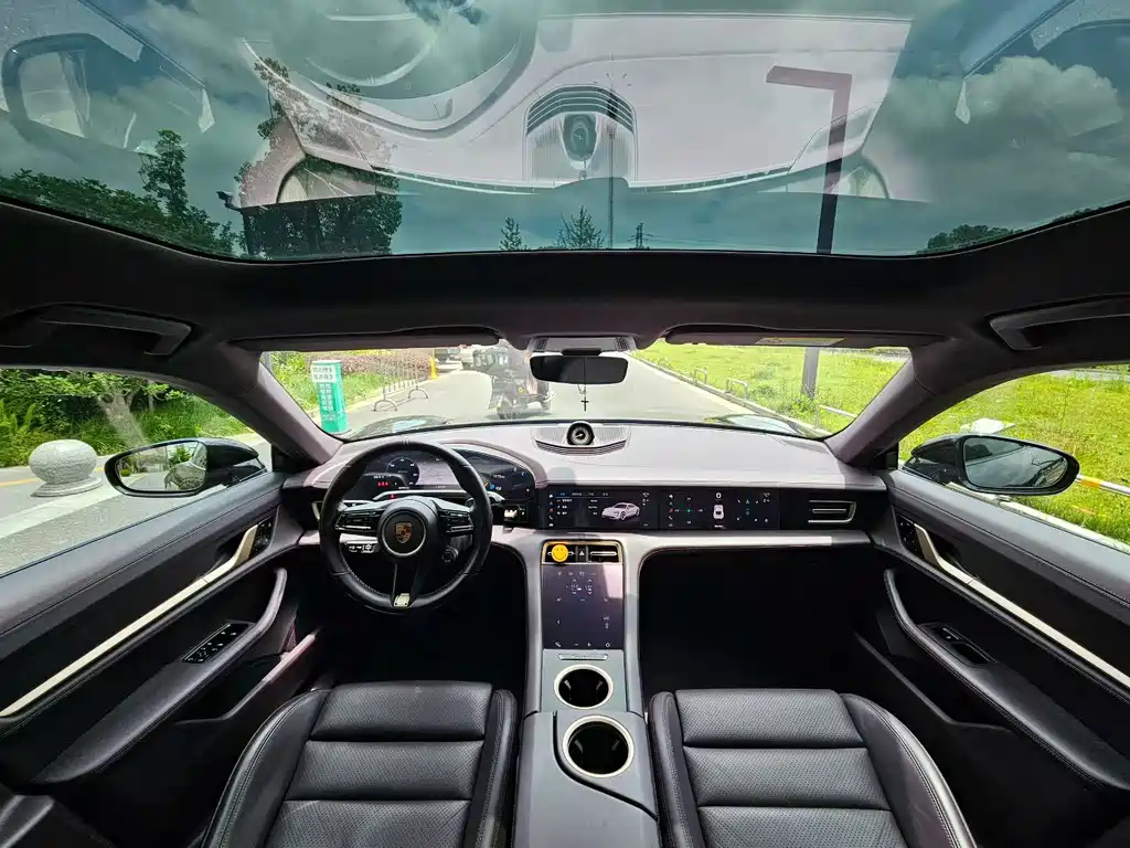 Porsche Taycan 2020 Taycan