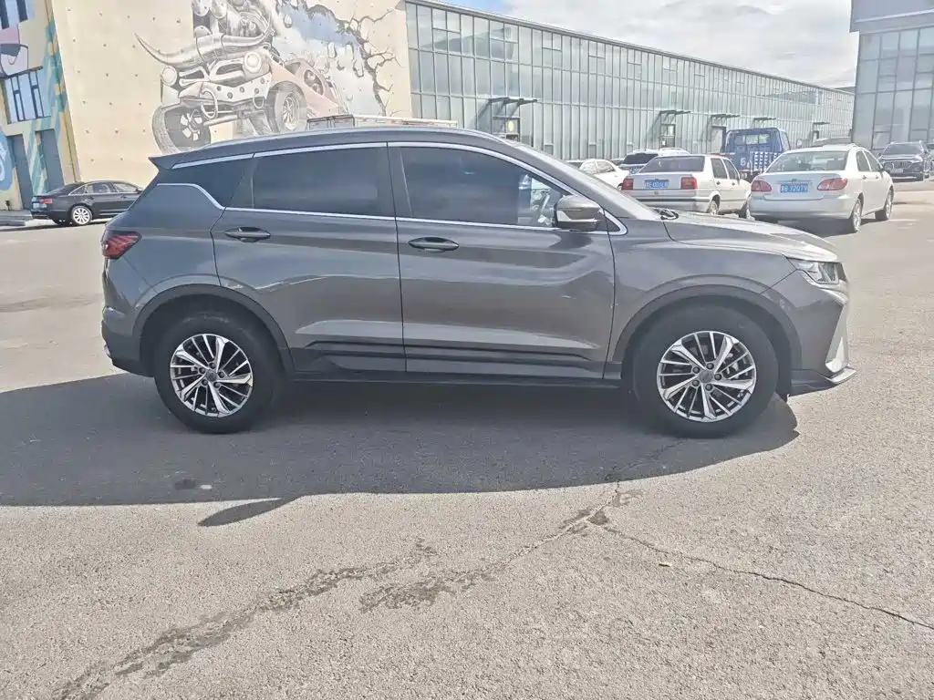 Geely Binyue — миниатюра 4
